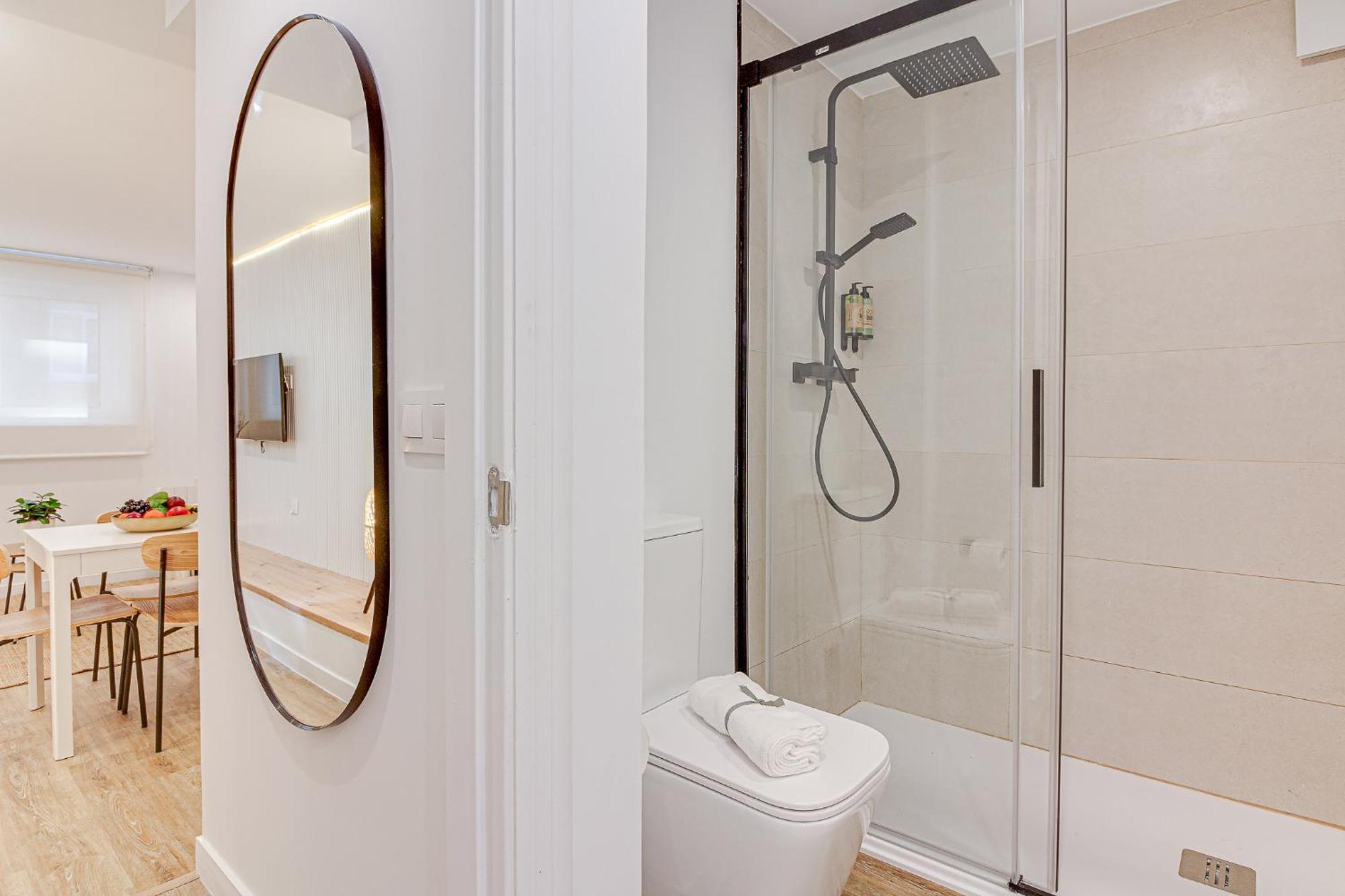 Diseno A Coruna Con Garaje Gratis By Theblueapartments Com Kültér fotó